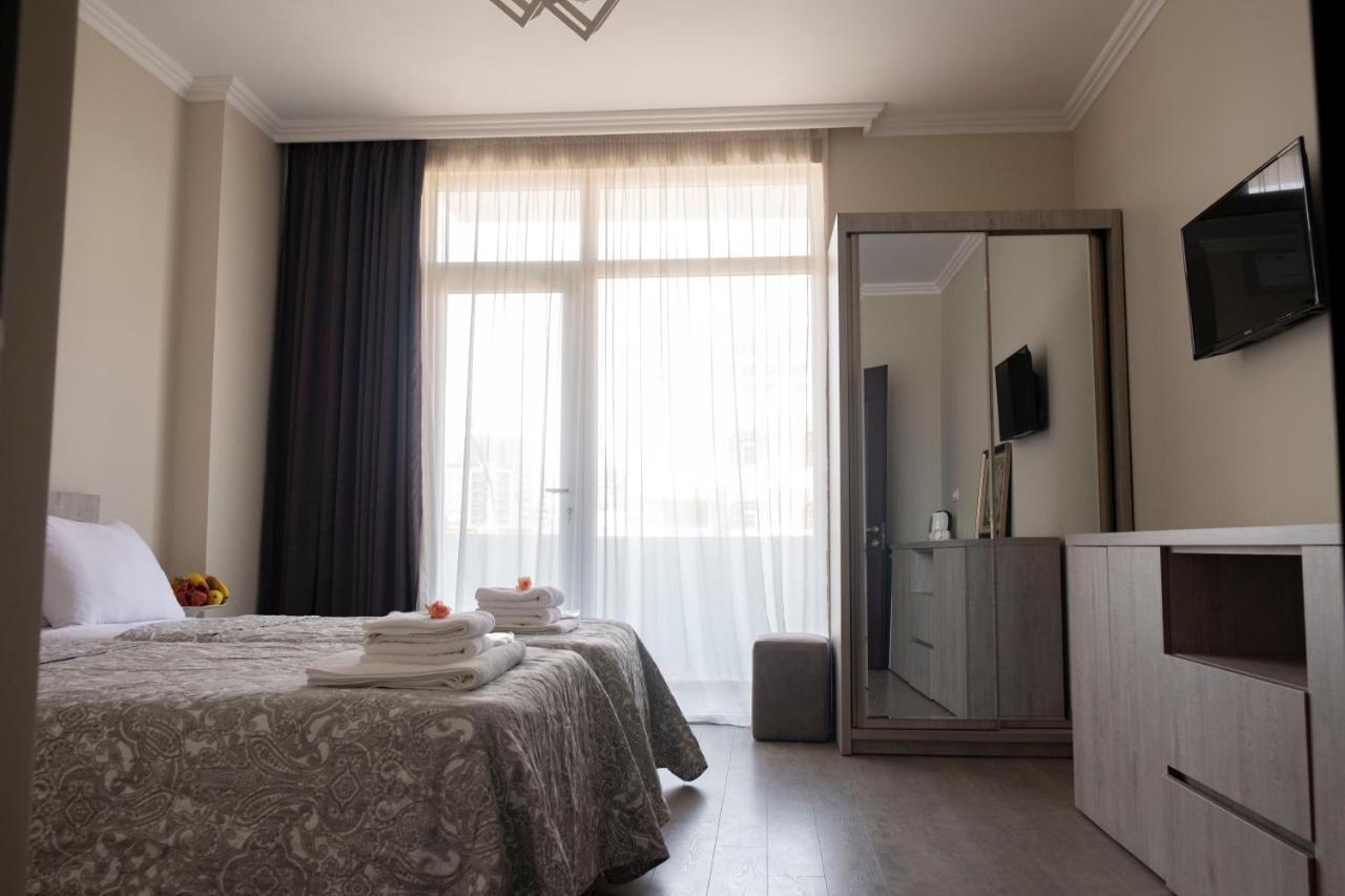 Art Hotel Batumi Exterior photo